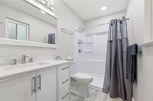 1656 NW 31st Pl, Gainesville, FL 32605 - Photo 14
