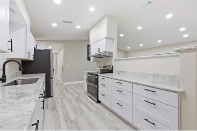 1656 NW 31st Place, Gainesville, FL 32605 - Photo 6