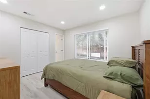 1656 NW 31st Pl, Gainesville, FL 32605 - Photo 12