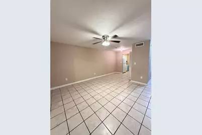 1721 SW 68th Terrace #1721, Gainesville, FL 32607 - Photo 2