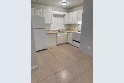 2525 NW 62nd Place #2525, Gainesville, FL 32653 - Photo 2