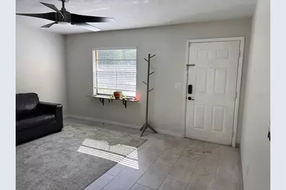 3414 NW 21st Drive #E4, Gainesville, FL 32605 - Photo 2