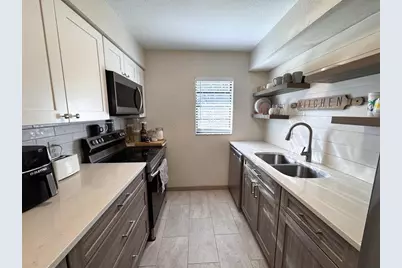 3414 NW 21st Drive #E4, Gainesville, FL 32605 - Photo 4