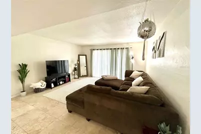 407 NW 39th Rd #407C, Gainesville, FL 32607 - Photo 4