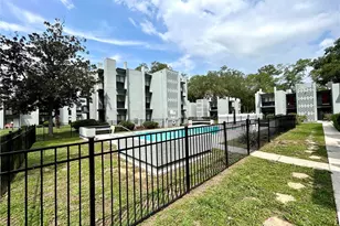 407 NW 39th Rd, Gainesville, FL 32607 - Photo 2