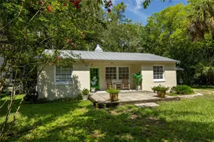 434 NW 25 St, Gainesville, FL 32607 - Photo 6