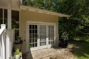 434 NW 25 St, Gainesville, FL 32607 - Photo 10