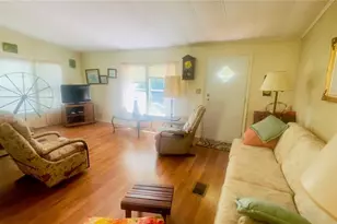 459 Marshburn Dr, Bronson, FL 32621 - Photo 6