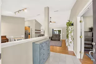 6909 SW 80th Dr, Gainesville, FL 32608 - Photo 4