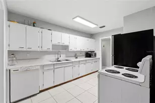 630 NW 35th Ter, Gainesville, FL 32607 - Photo 10