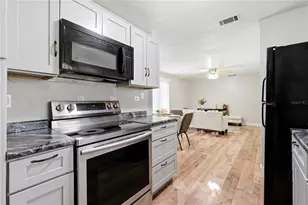 1823 NE 31st Ave, Gainesville, FL 32609 - Photo 14