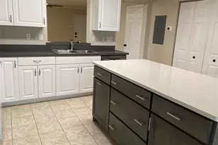 4574 SW 48th Way, Gainesville, FL 32608 - Photo 4