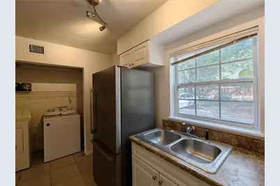620 SW 10th Lane #4, Gainesville, FL 32601 - Photo 8