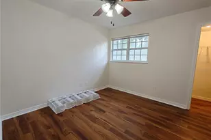 620 SW 10th Ln, Gainesville, FL 32601 - Photo 18
