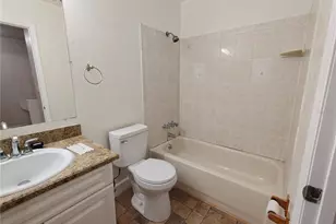 620 SW 10th Ln, Gainesville, FL 32601 - Photo 26
