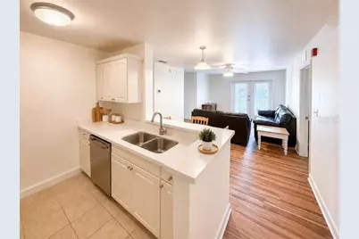 835 SW 9th Street #210, Gainesville, FL 32601 - Photo 4