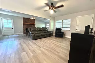 3919 SW 21st St, Gainesville, FL 32608 - Photo 2