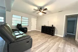 3919 SW 21st St, Gainesville, FL 32608 - Photo 4