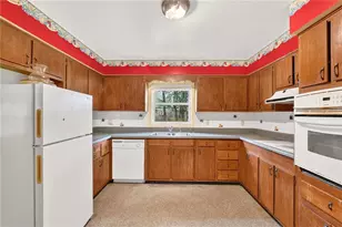2002 NW 36th Dr, Gainesville, FL 32605 - Photo 18