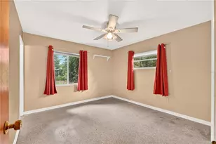2002 NW 36th Dr, Gainesville, FL 32605 - Photo 26