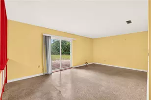 2002 NW 36th Dr, Gainesville, FL 32605 - Photo 10