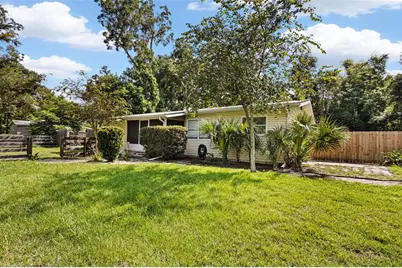418 NE 3rd Street, Trenton, FL 32693 - Photo 1