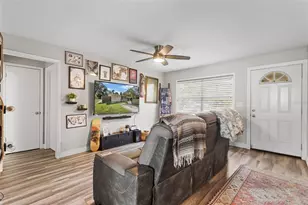 418 NE 3rd St, Trenton, FL 32693 - Photo 4