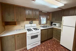 170 E Cowpen Lake Point Rd, Hawthorne, FL 32640 - Photo 4