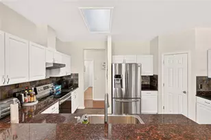 8391 SW 75th Rd, Gainesville, FL 32608 - Photo 4