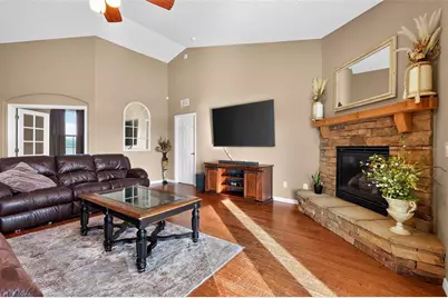4027 N C 470, Lake Panasoffkee, FL 33538 - Photo 8