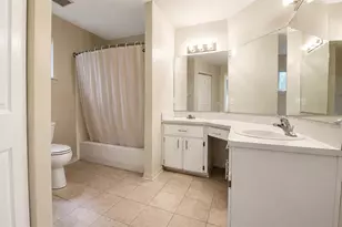 2523 NW 38th Pl, Gainesville, FL 32605 - Photo 14