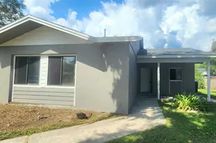 615 SW 3rd St, Gainesville, FL 32601 - Photo 2