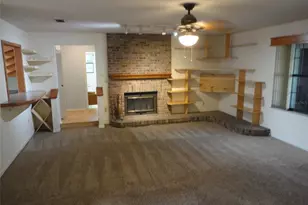 7823 SW 9th Pl, Gainesville, FL 32607 - Photo 4