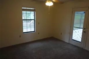 7823 SW 9th Pl, Gainesville, FL 32607 - Photo 12