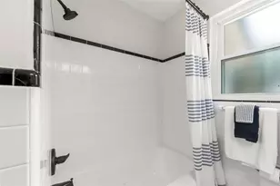 807 NW 24th Ave, Gainesville, FL 32609 - Photo 16