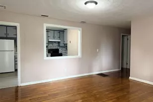 1025 NE 4th St, Chiefland, FL 32626 - Photo 2