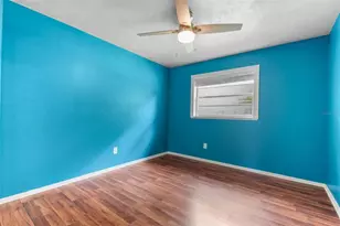 2138 NW 28th Pl, Gainesville, FL 32605 - Photo 14