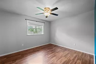 2138 NW 28th Pl, Gainesville, FL 32605 - Photo 12