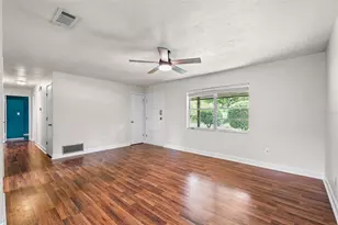 2138 NW 28th Pl, Gainesville, FL 32605 - Photo 4