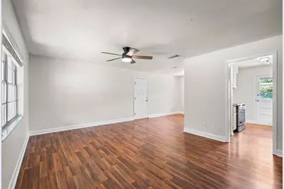 2138 NW 28th Place, Gainesville, FL 32605 - Photo 8
