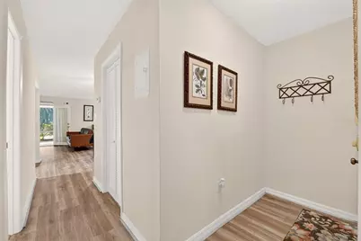2842 SW 14th Drive #103, Gainesville, FL 32608 - Photo 6