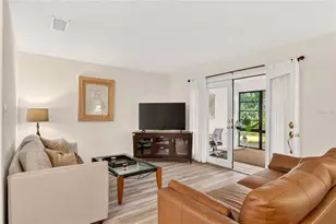 2842 SW 14th Dr, Gainesville, FL 32608 - Photo 2