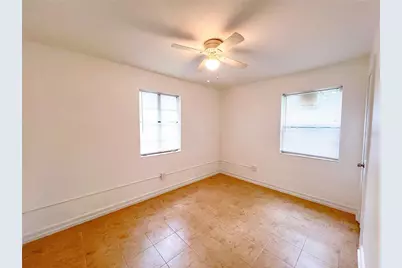 626 NW 31st Place, Gainesville, FL 32609 - Photo 10