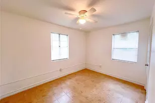 626 NW 31st Pl, Gainesville, FL 32609 - Photo 10