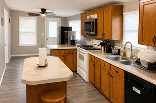 172 E Cowpen Lake Point Rd, Hawthorne, FL 32640 - Photo 4