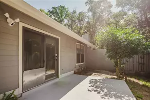3915 NW 7th Pl, Gainesville, FL 32607 - Photo 16
