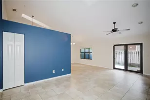 3915 NW 7th Pl, Gainesville, FL 32607 - Photo 4
