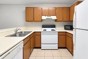 111 SE 16th Ave, Gainesville, FL 32601 - Photo 4