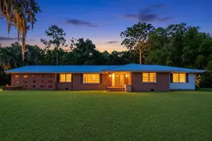 2107 Golf Dr, Palatka, FL 32177 - Photo 2