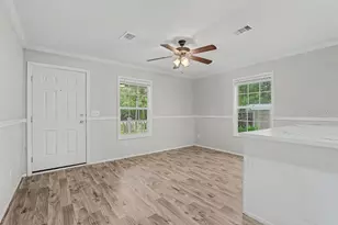 641 Marshburn Dr, Bronson, FL 32621 - Photo 4